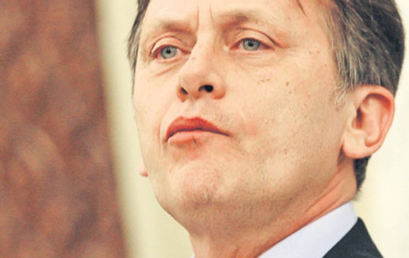 Crin Antonescu: ”Dacă România este stat bananier, Băsescu ce este?”