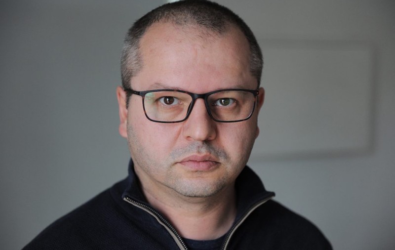 Regizorul Corneliu Porumboiu s-a mutat din România în Franța, după ce chemarea la DIICOT l-a făcut să piardă un contract de profesor de film la Harvard