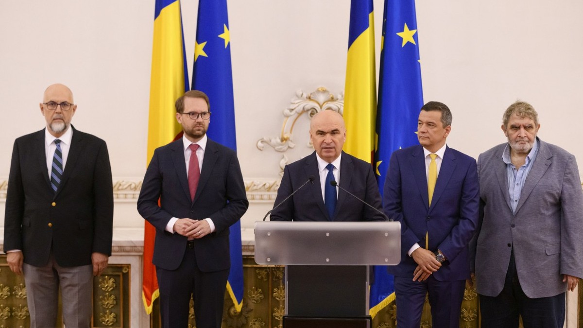 Liderii celor patru partide de coaliție, plus minoritățile