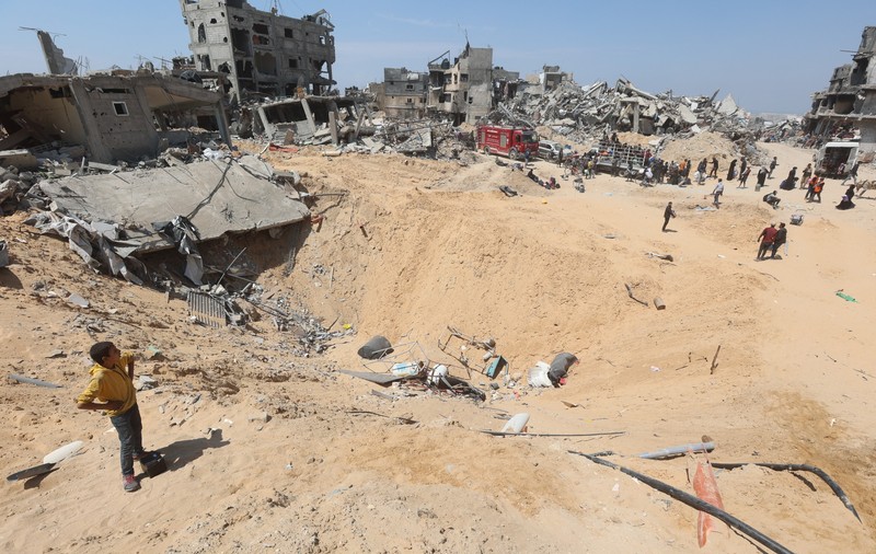 Înainte și după. Imagini din dronă arată cum Fâșia Gaza a devenit o zonă pustie de când a început războiul. VIDEO