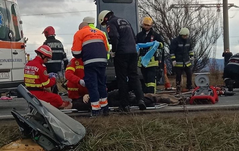 Cine sunt victimele accidentului sângeros din județul Brașov. O șoferiță de 25 de ani a distrus două familii