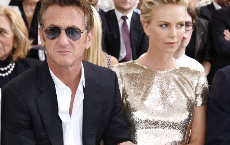 VOR SĂ SE IA cu ACTE ÎN REGULĂ! CHARLIZE THERON şi SEAN PENN se pregătesc de NUNTĂ!