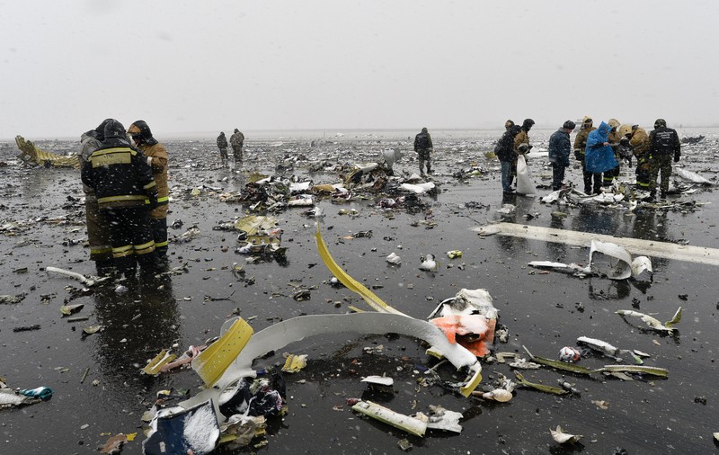 UPDATE! Un avion Flydubai s-a prăbușit în sudul Rusiei! 62 de oameni au murit! / GALERIE FOTO