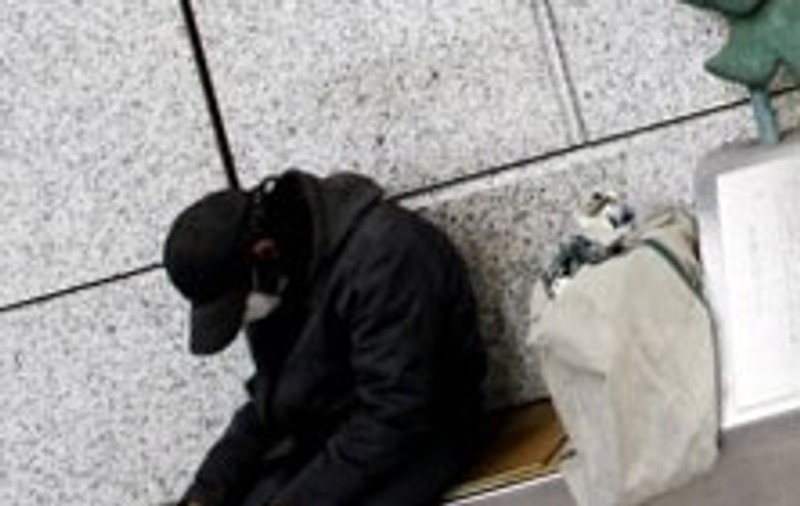 Bărbat fără adăpost, găsit decedat într-o barcă abandonată