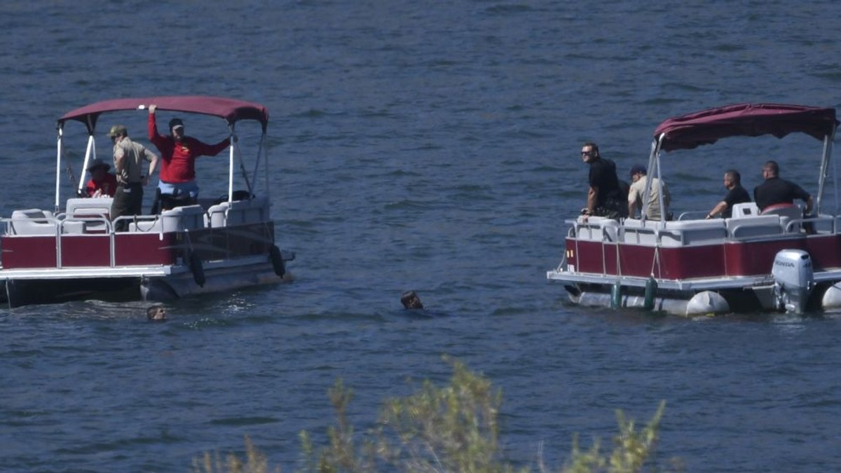 Căutări ale trupului lui Naya Rivera în lacul Piru din California. Foto: Hepta