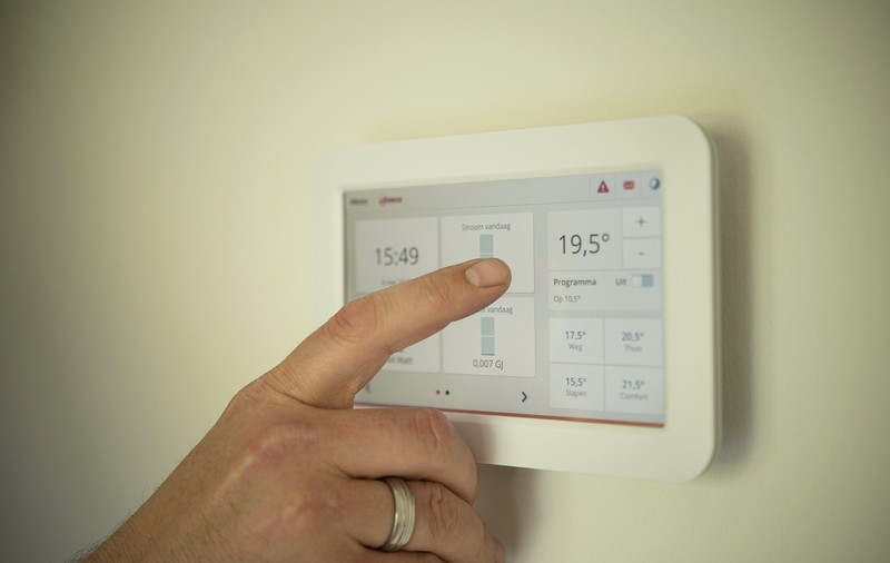Încălzirea electrică în pardoseală oferă confort modern și control eficient