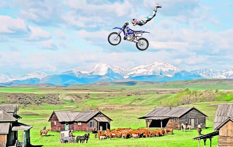 Libertatea vă prezintă cei mai cunoscuţi practicanţi ai disciplinelor extreme - Ce sportivi nebuni!