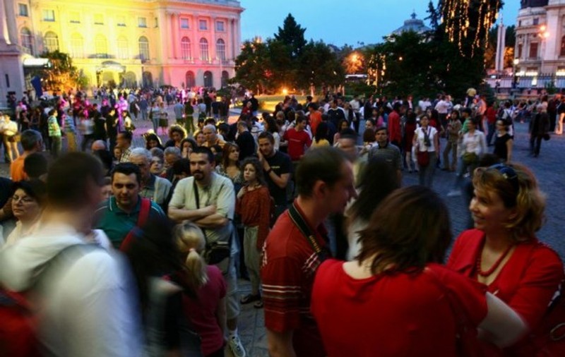 Mii de tineri bucureşteni au participat la Noaptea Muzeelor
