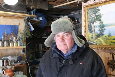 Dmitri, vânzător la anticariat