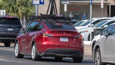 tesla model autonom autocondus