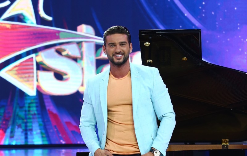 Dorian Popa și-a tăiat limba pe jumătate, la saltelele gonflabile