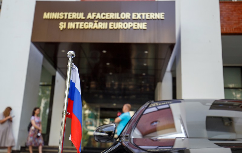 Dna Șoșoacă și Unirea. Este condamnată Republica Moldova la statutul de pradă ușoară pentru propaganda Moscovei? 