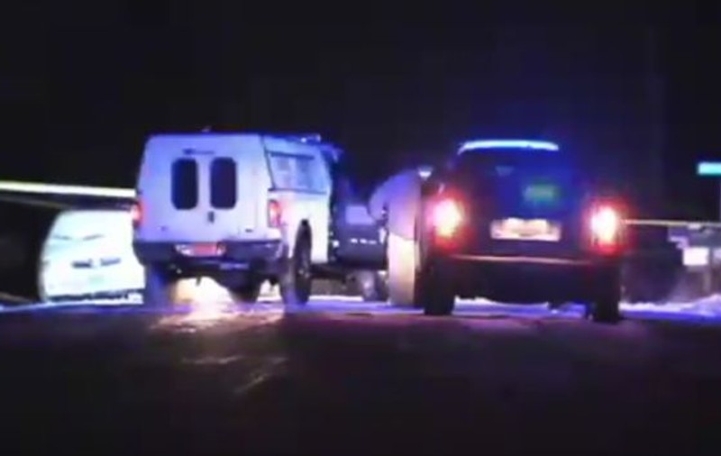 Întâmplare halucinantă în SUA. Ce a făcut un tânăr rămas blocat în nămeţi, când a văzut că localnicii vor să îl ajute
