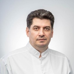 Dr. Florin Ceaușu, medic specialist medicină generală în cadrul MedLife Grivița.