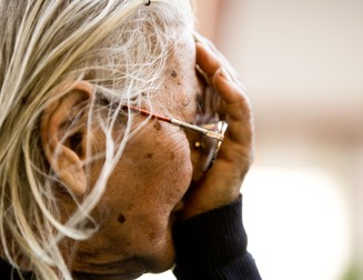 Scandalul pilonului II de pensii din ultimele zile subliniază o stare de fapt cunoscută: nu mai sunt bani la fondul pentru vârstnici. Un studiu sociologic arată că peste 13 ani, fondul de pensii se va prăbuși complet: vor începe să se pensioneze ”decrețeii”.