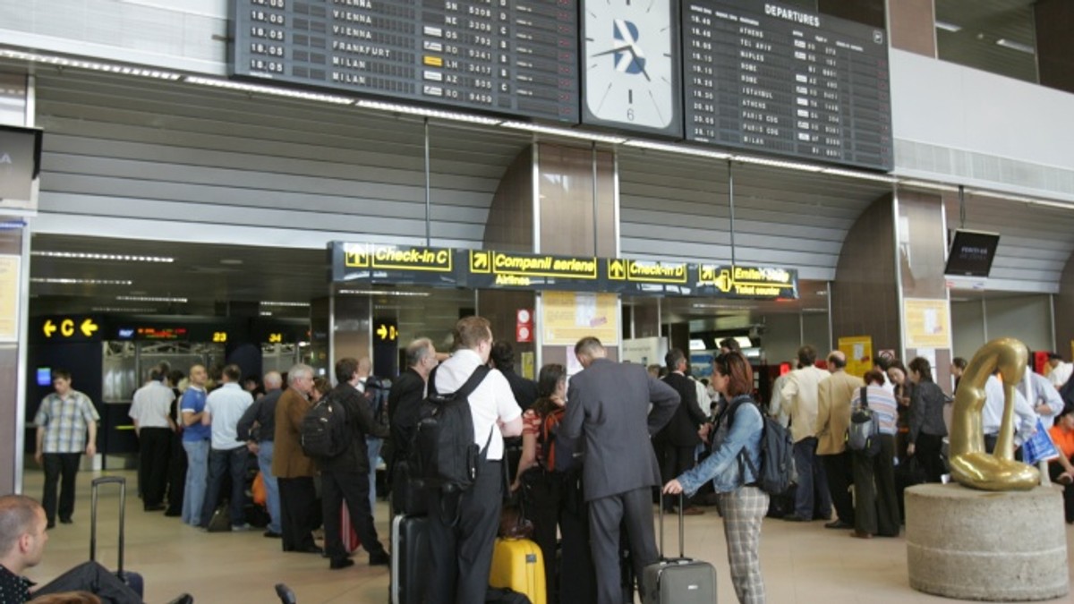 Aeroportul Internaţional Henri Coandă deschide 4 noi posturi de control al documentelor