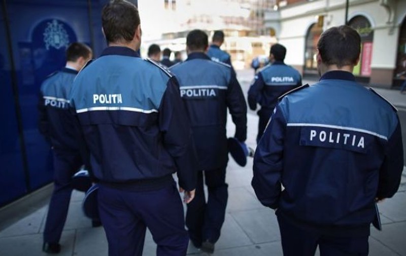 UPDATE | Eleva de 17 ani, dispărută ieri într-o stație de microbuze din Prahova, a fost găsită în orașul Ploieşti