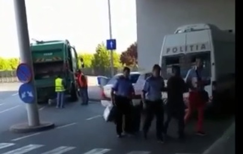 Un cetățean malaezian a fost extrădat către SUA / VIDEO