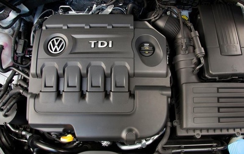 UNDE DAI ȘI UNDE CRAPĂ! SCANDALUL VOLKSWAGEN golește buzunarul dealerilor auto. ANPC le pregătește amenzi de până la 100.000 lei