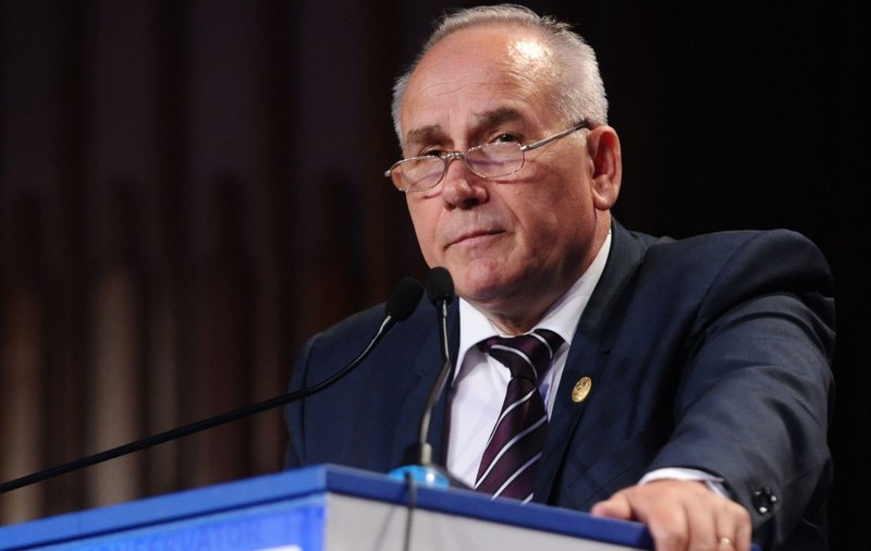 Al patrulea parlamentar infectat cu COVID-19. Preşedintele ALDE Bacău, Constantin Avram, a fost depistat pozitiv