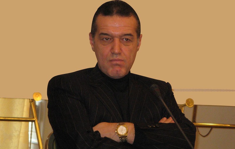 Vezi ce a zis Gigi Becali în boxa acuzaţilor