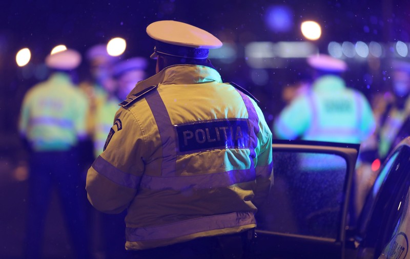 Crimă la Arad în noaptea de Anul Nou. Un adolescent de 16 ani a înjunghiat un minor la petrecerea de Revelion