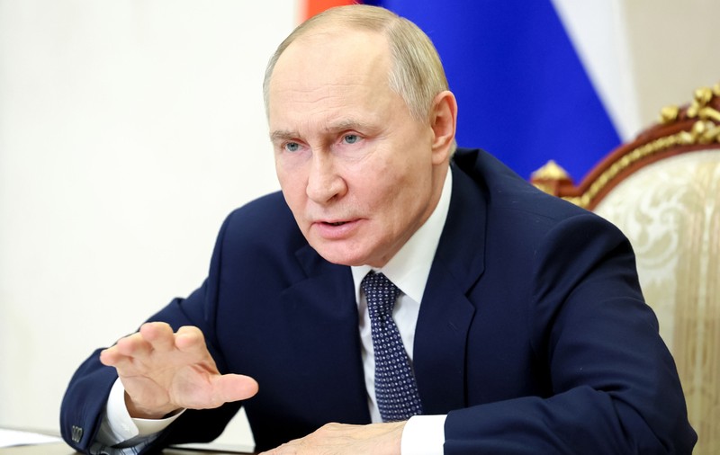Oamenii de încredere ai lui Vladimir Putin dispar rând pe rând: „bolnavi” sau morți în condiții suspecte. Se clatină regimul de la Kremlin?