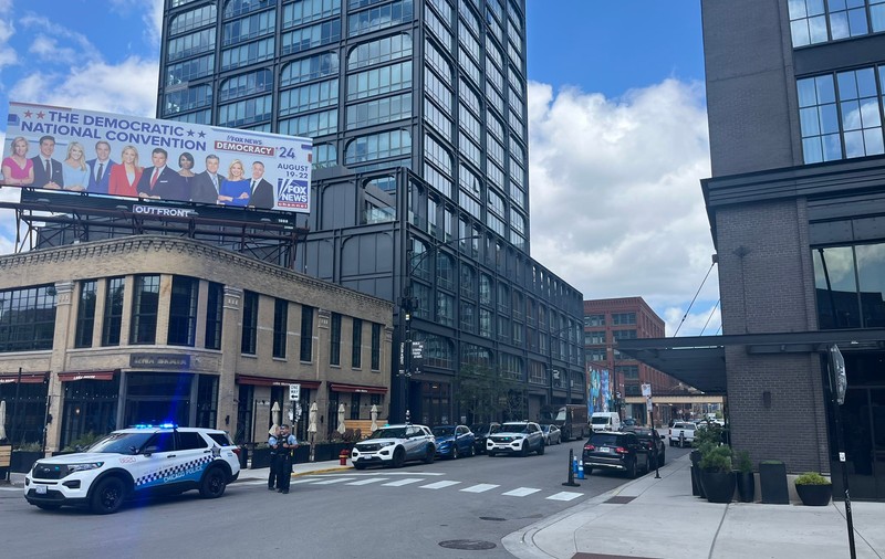 „Ploaie” de amenințări cu bombă pe adresa hotelurilor din Chicago în care sunt cazați membrii Convenției Democrate din SUA