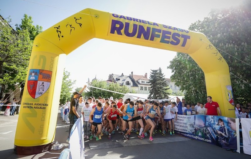 Peste 1.200 de participanţi au fost prezenţi la „Gabriela Szabo RUNFEST”, in Bistrita