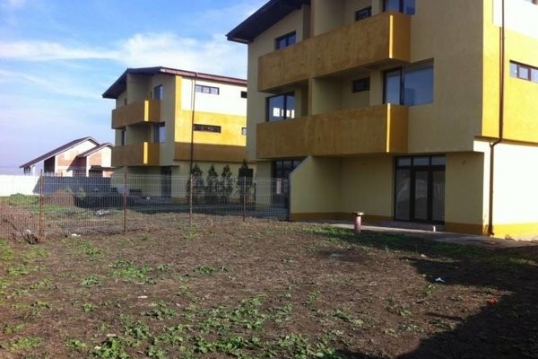 Casă de vânzare în Tătărești