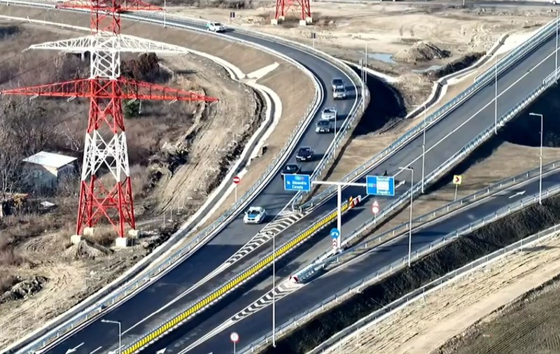 Sorin Grindeanu: S-a deschis circulaţia pe încă 8,7 km ai Autostrăzii de Centură Bucureşti