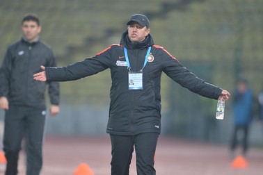 Laurentiu Reghecampf antrenorul echipei Steaua reactioneaza in meciul din Cupa Ligii Adeplast contra echipei Astra Giurgiu disputat in Pitesti, miercuri, 9 martie 2016. ALEXANDRU DOBRE / MEDIAFAX FOTO