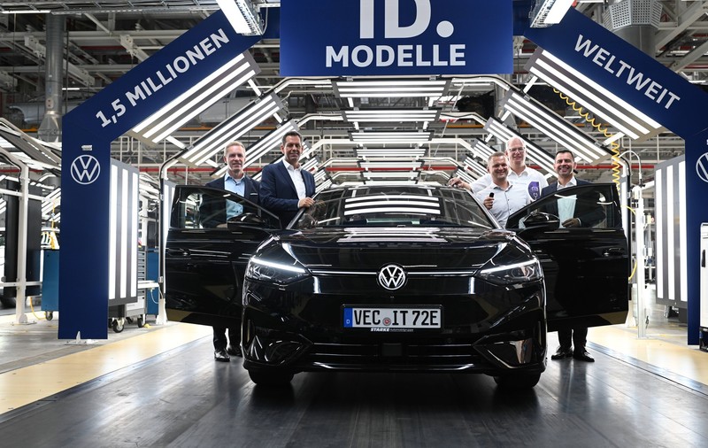 Mașinile electrice revin puternic peste tot în lume. Volkswagen domină piața europeană