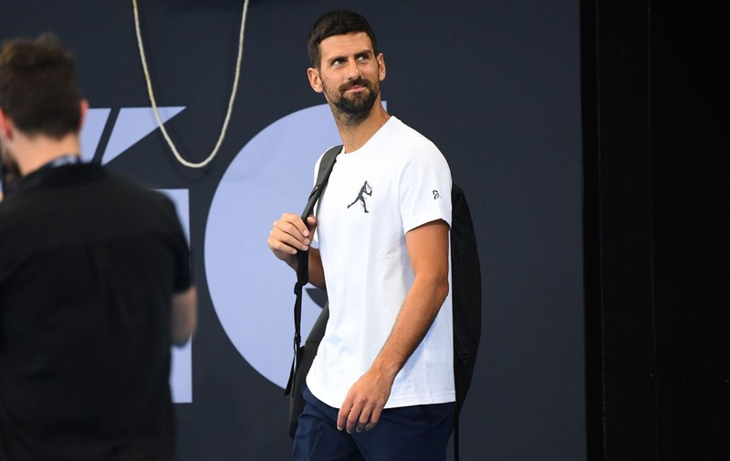 Novak Djokovic și-a pierdut cumpătul din cauza dopajului și compară cazul Simonei Halep cu cele ale Igăi Swiatek și Jannik Sinner: „De ce jucătorii nu sunt tratați la fel?”