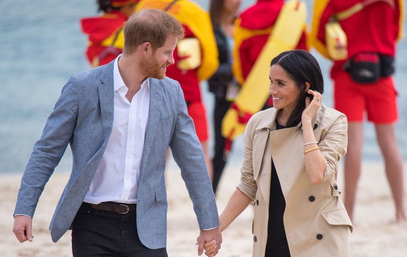 Ținuta care i-a scos în evidență burtica de gravidă lui Meghan Markle | FOTO