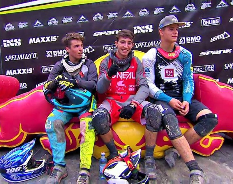 Un tânăr din Bistrița a câștigat un concurs internațional de downhill în Austria. E primul român, premiat la concursul de sport extrem