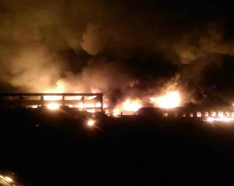 FOTO&VIDEO | Explozie la o fabrică de vopseluri din Orăştie. 370 de persoane au fost evacuate. Unul din răniți are arsuri pe 80% din suprafața corpului