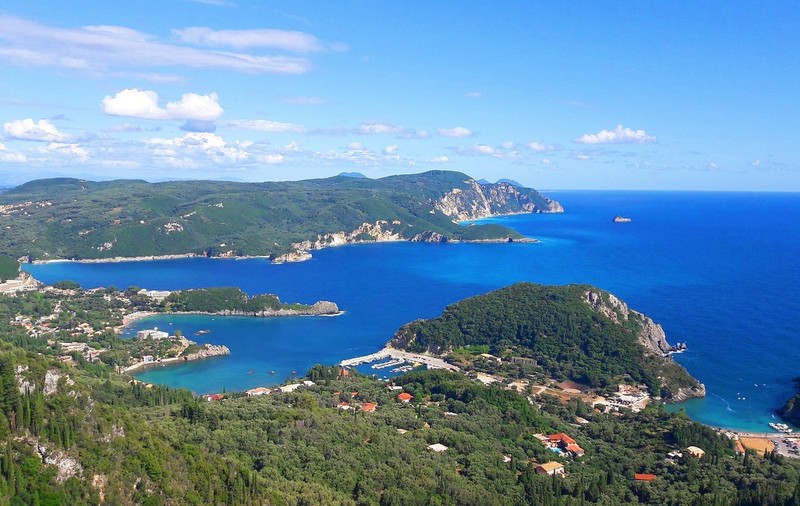 (P) Drumeții montane și relaxare la plajă, în Corfu