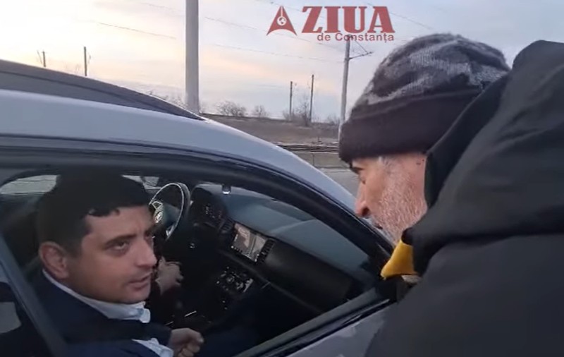 George Simion, alungat de un protestatar de la manifestația din Constanța. „La revedere! Nu aveți ce căuta aici”