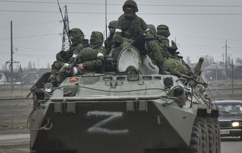 Colonel în armata rusă, călcat cu tancul de propriii soldați, în Ucraina. Unele surse îl dau mort, altele, rănit grav
