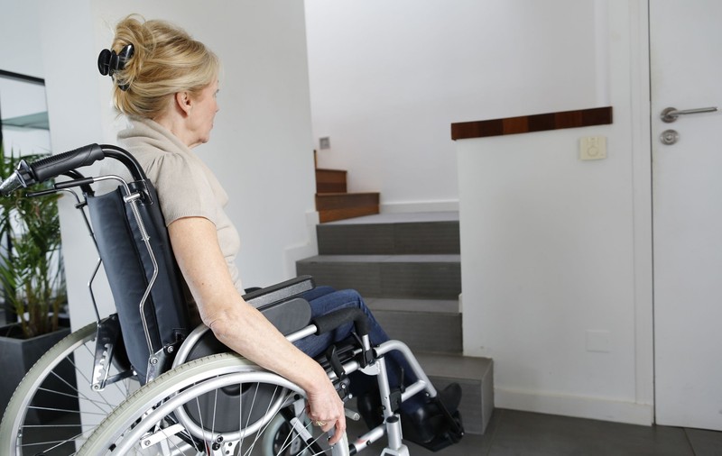 Reevaluarea periodică a persoanelor cu handicap accentuat şi grav să se facă la domiciliu - proiect