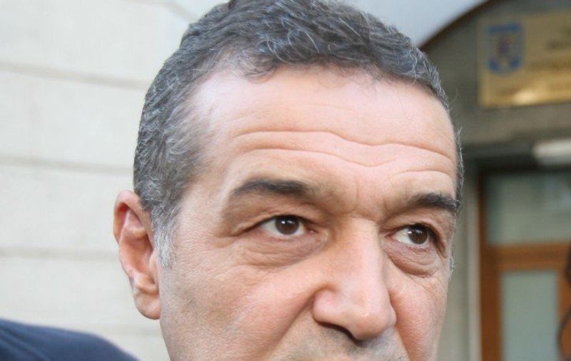 Becali: "Mutu nu are mai mult de şase milioane" 