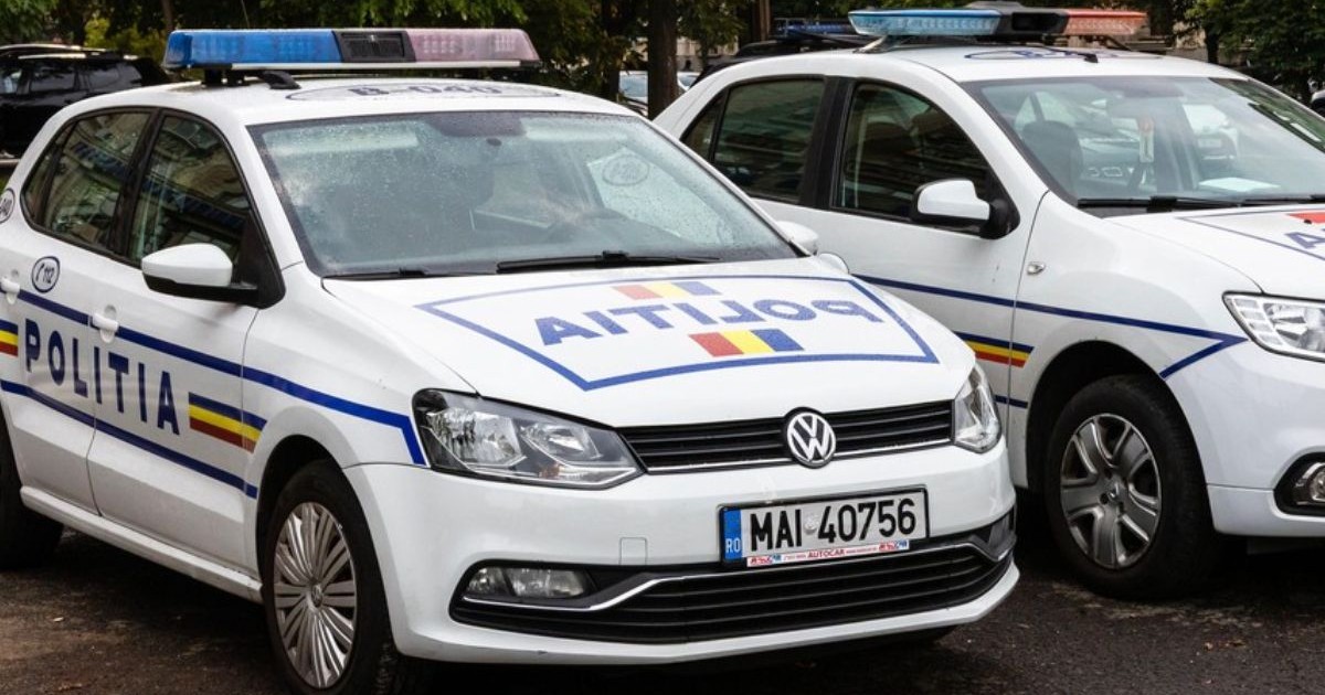 Mașini de Poliție în stradă