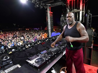 December 16, 2023, Olympic Valley, CA, USA: DJ Diesel - Shaquille O'Neal performs during Day 2 of the 2023 Tahoe Live Music Festival at Palisades Tahoe on December 16, 2023 in Olympic Valley, CA. (Credit Image: © imageSPACE via ZUMA Press Wire)