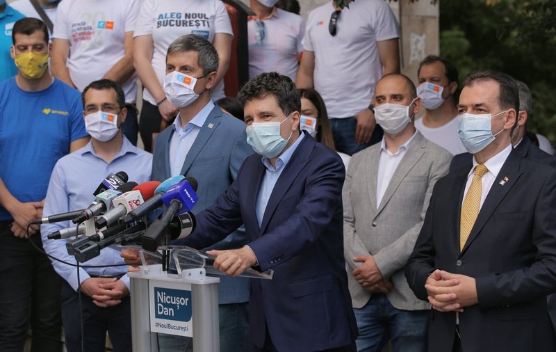 Nicușor Dan, atac la Firea: "Cum poți să ceri un nou mandat, când ai dus orașul acesta în faliment?"