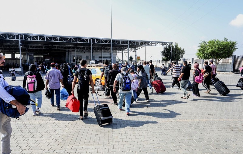 Aproximativ 500 de oameni, pe prima listă de ieșire din Fâșia Gaza către Egipt. Printre ei nu apare niciun român