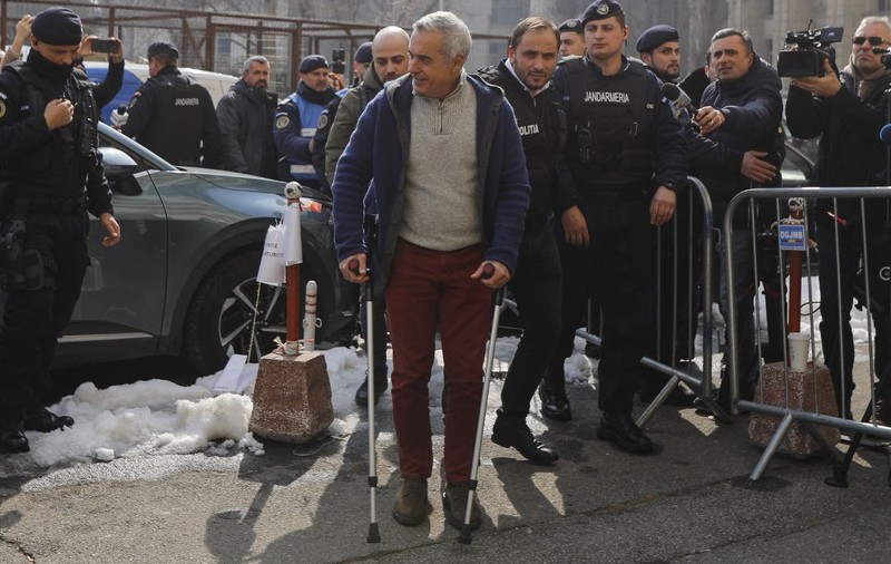 Călin Georgescu, dus la Parchetul General. A fost blocat în trafic, în București