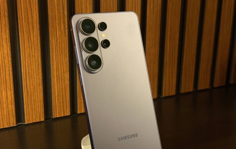 Efectul „RAMpocalipsei”: Samsung crește prețurile smartphone-urilor cu până la 200 de euro în Europa. De ce trebuie să îți schimbi telefonul acum