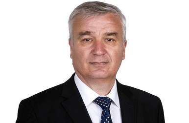 Viorel Iosif, primarul comunei Săbăreni