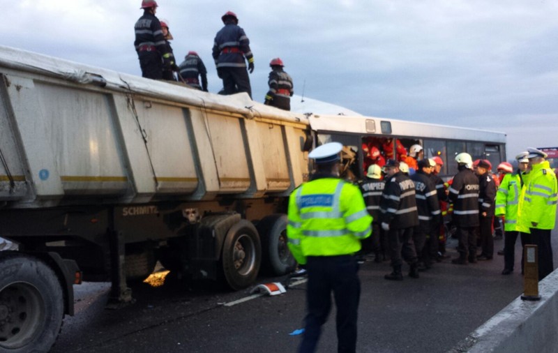 Coincidenţă macabră! Cine sunt cei cinci decedaţi în accidentul de la Ploieşti!